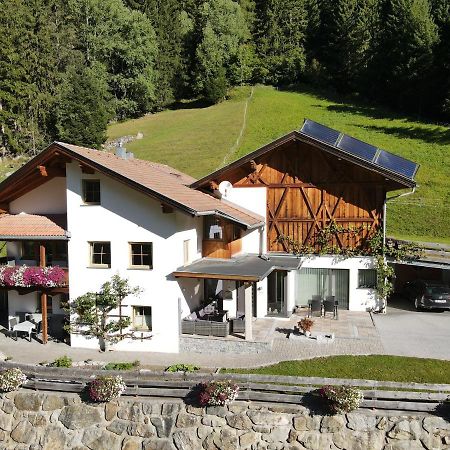 Haus Evelin Lägenhet Sankt Leonhard im Pitztal Exteriör bild