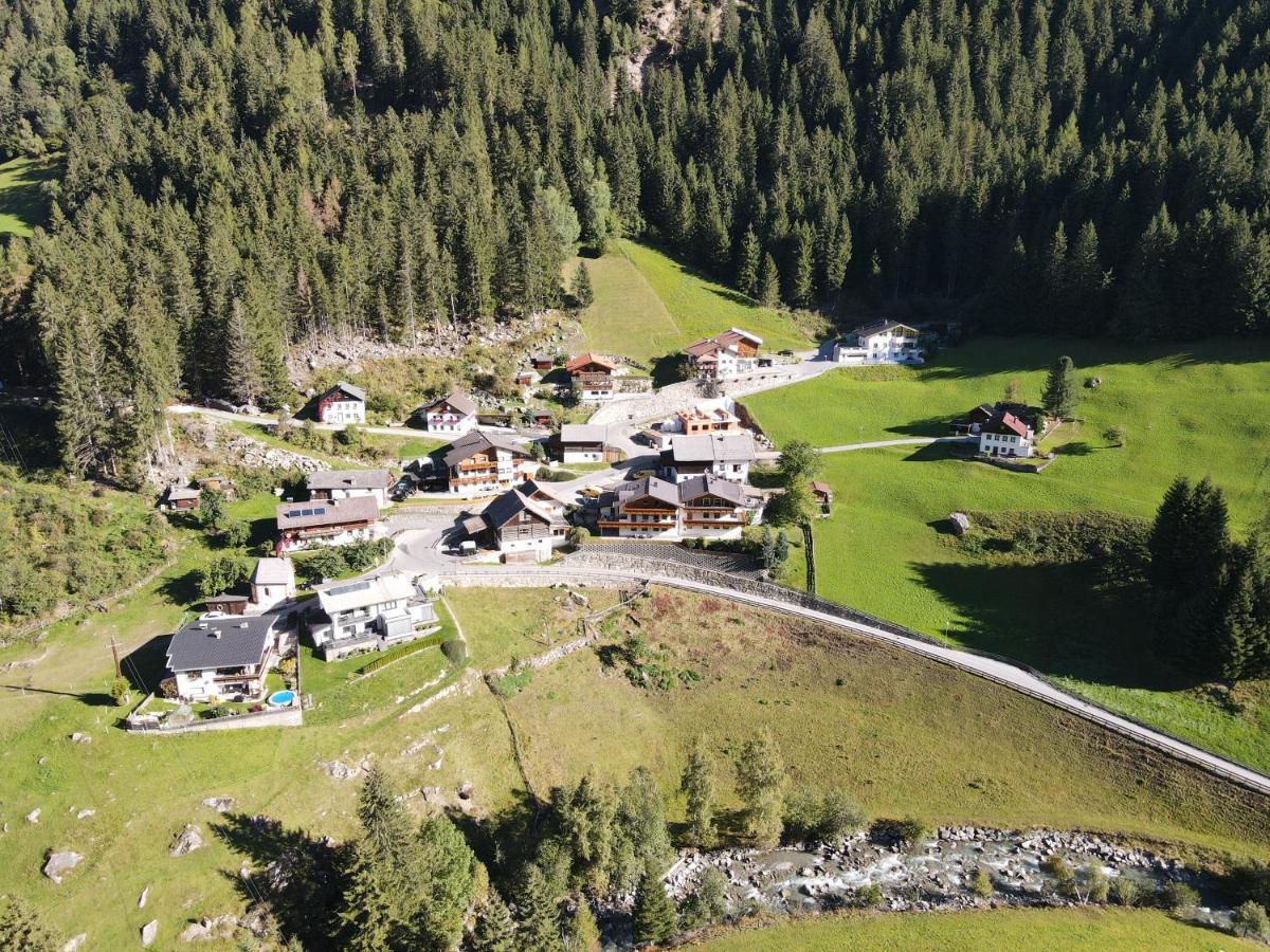 Haus Evelin Lägenhet Sankt Leonhard im Pitztal Exteriör bild